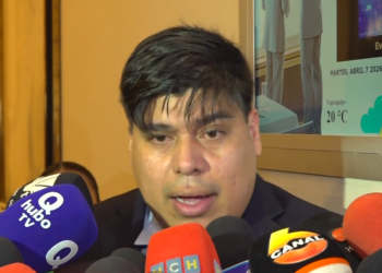 ¡En el poder todo se justifica! Roberto Lagos critica que Rebeca Santos se bajó su salario y argumenta que de su sueldo le quitan 80 mil lempiras de impuestos