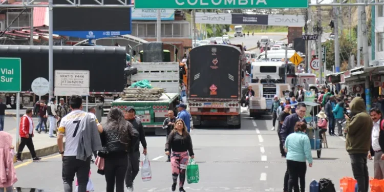 Colombia responde a Ecuador y elevará del 30 % al 100 % los aranceles a sus productos