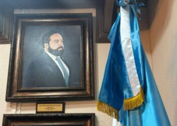 ¡Fue tontera ayer, es tontera hoy! Sin presidir un tan solo día, retrato de Jorge Cálix será colocado en el Congreso Nacional y el de Redondo será retirado