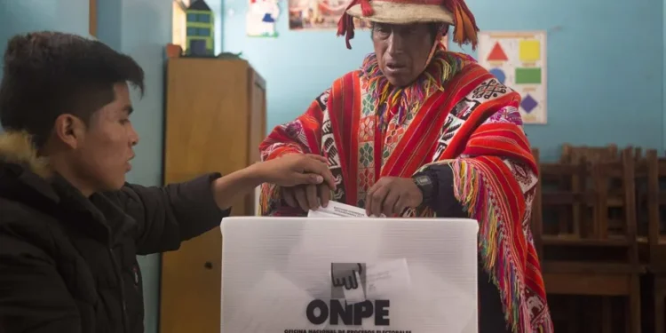 Así serán las elecciones de Perú: 27 millones de votantes, 35 candidatos y 487 observadores