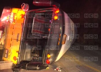 Feligreses escapan de morir tras volcamiento de bus en la Cuesta de La Moramulca Móvil de Emergencia TGU