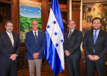 Presidente Nasry Asfura impulsa un proyecto que pretende fortalecer la capacidad digital del país