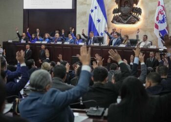 Congreso Nacional presidido por Tomás Zambrano supera en 75 días el número de sesiones que realizó el anterior en todo el 2025
