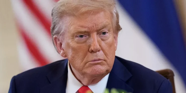 Donald Trump dice que existe la posibilidad de retomar el viernes las negociaciones con Irán