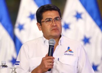 Juan Orlando Hernández invita al presidente Asfura a recuperar y fortalecer el gobierno digital para ahorrarle tiempo a los hondureños