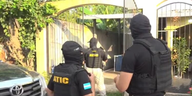 MP ejecuta allanamientos en Cortés y Copán contra estructuras dedicadas al tráfico de armas provenientes de EE. UU