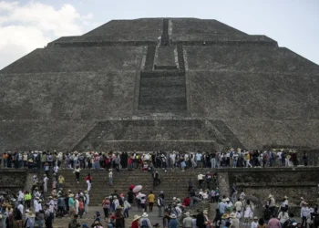 Muere una turista canadiense en un tiroteo en Teotihuacán, importante centro turístico de México