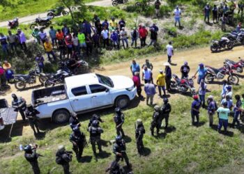 Más de 160 efectivos en acción contra la minería ilegal en Honduras