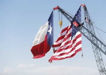 El Petróleo Intermedio de Texas cae un 9,2 % tras aplazar Trump dos semanas el ultimátum si Irán abre el estrecho de Ormuz