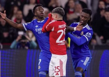 La contundente sanción que le impuso la UEFA a Gianluca Prestianni por su cruce con Vinícius Júnior