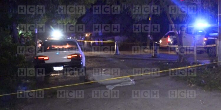 Sicario ejecuta a su víctima mientras se encontraba estacionado en La Lima Móvil de Emergencia SPS