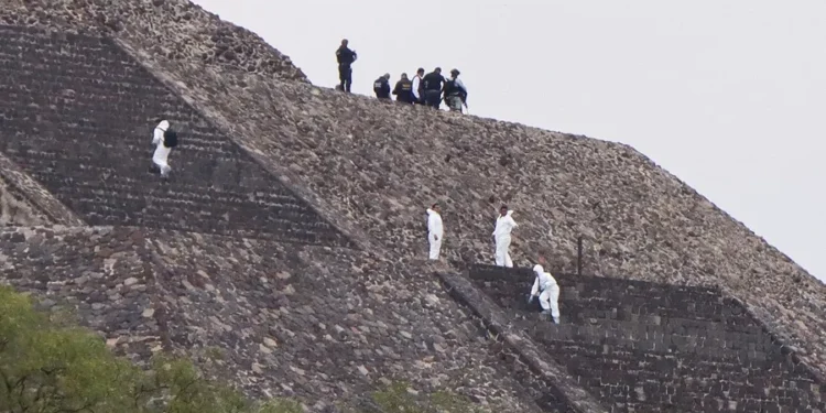 México confirma que el atacante en Teotihuacán se inspiró en actos violentos de otros países