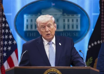 Trump dice que todo Irán «puede ser aniquilado en una sola noche» y subraya su ultimátum para reabrir Ormuz