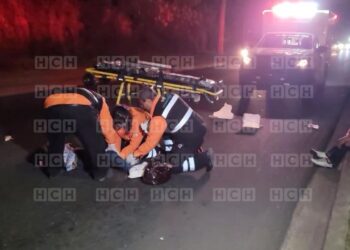 Vendedora de pan queda entre la vida y la muerte tras ser arrollada en el Anillo Periférico Móvil de Emergencia TGU