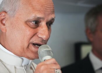 El papa León XIV condenó la represión letal en Irán y reclama una “cultura de paz” frente a la guerra