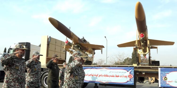 El régimen de Teherán amenazó con “responder” si Estados Unidos mantiene el bloqueo de los puertos iraníes