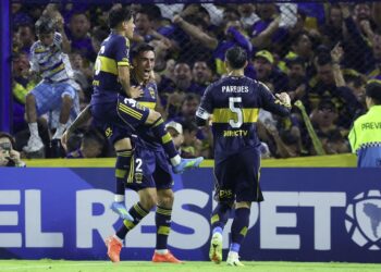 Boca goleó 3-0 a Barcelona de Ecuador por la Copa Libertadores en la previa del Superclásico