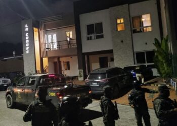Policía realiza fuerte saturación en Campisa, SPS ¿Maletas con dinero de Koriun?