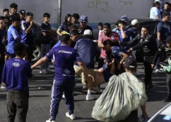 Presidente del Congreso de Honduras propone aplicar ley para frenar violencia en estadios