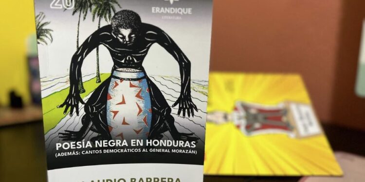 Foro poesía negra en Tegucigalpa: Versos, arte y emprendedoras