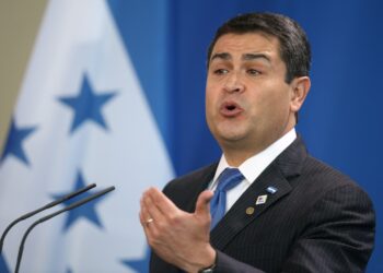 “Me acusaron sin un solo video, solo para beneficiar a la izquierda radical para que llegara al poder”: JOH se lanza nuevamente contra el Partido Libre