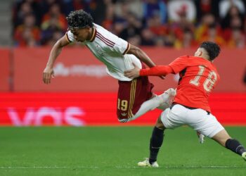 Investigan gritos racistas en el partido España-Egipto