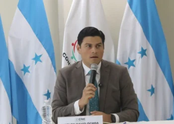 “Seguiré luchando desde donde esté, regresaré a Honduras y la lucha no termina”: Marlon Ochoa tras ser destituido y enjuiciado
