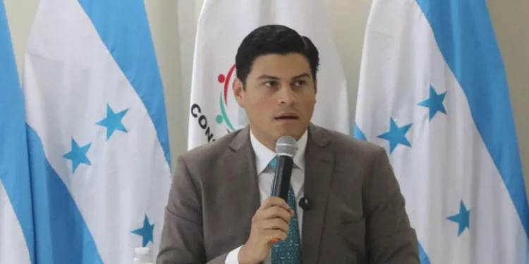 “Seguiré luchando desde donde esté, regresaré a Honduras y la lucha no termina”: Marlon Ochoa tras ser destituido y enjuiciado