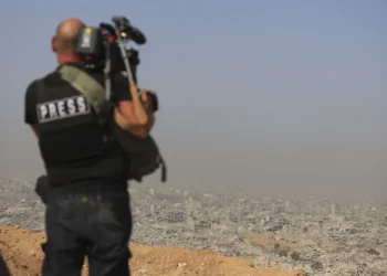 Israel mata a un periodista de Al Jazeera al bombardear su coche en la ciudad de Gaza