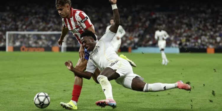 Real Madrid resbala en casa y prácticamente entregó el campeonato de la liga española