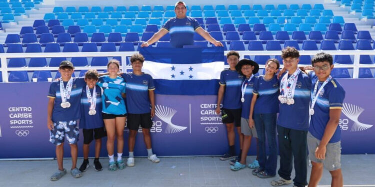 ¡Destacando! Honduras fija récord y obtiene medallas en el International Swim Open 2026 en República Dominicana