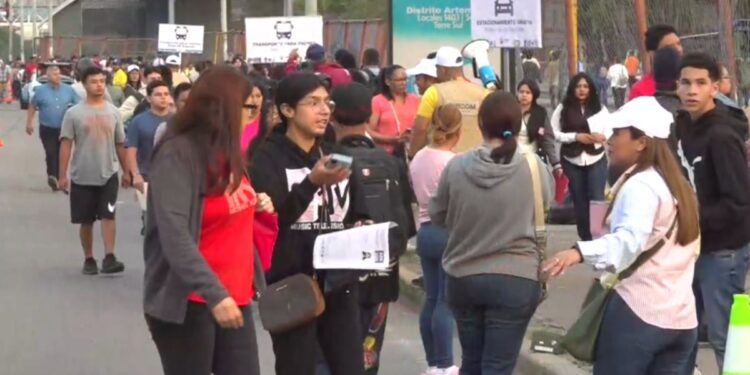 ¡Nuevas generaciones! Más de 19 mil aspirantes realizan la prueba PHUMA a nivel nacional