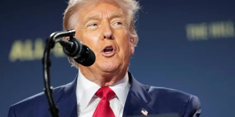 Trump da marcha atrás y anuncia el despliegue de 5,000 soldados en Polonia