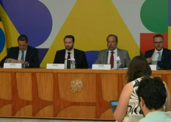 Brasil anuncia medida para impedir el aumento del precio de la gasolina