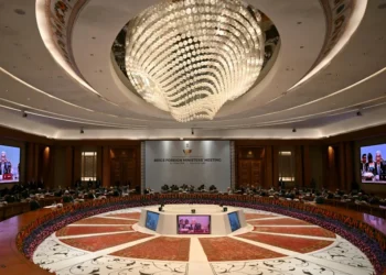 Irán dice que un acuerdo con EEUU no está cerca a pesar del incremento de la diplomacia