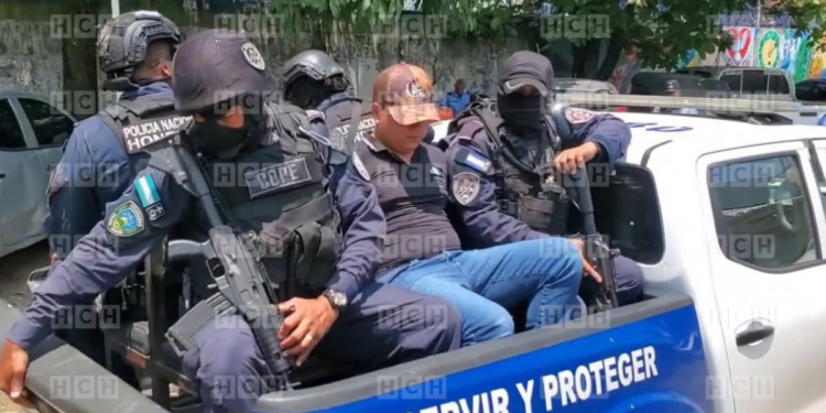Capturan a otro sujeto por suponerlo implicado en la sanguinaria masacre contra agentes de la Dipampco en Corinto