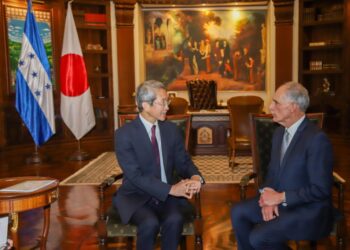 Asfura y embajador Kazuhiro fortalecen relaciones de cooperación y amistad entre Honduras y Japón
