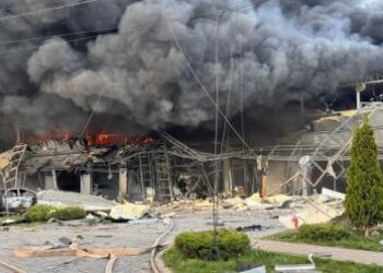 Más de 20 muertos en bombardeos rusos en Ucrania horas antes de una posible tregua