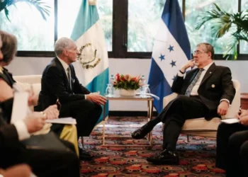 Presidente Asfura y su homólogo de Guatemala fortalecen la cooperación bilateral entre ambas naciones
