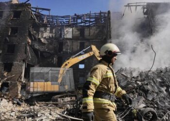 Dos muertos y 69 heridos en un bombardeo ruso contra Ucrania con el hipersónico Oréshnik
