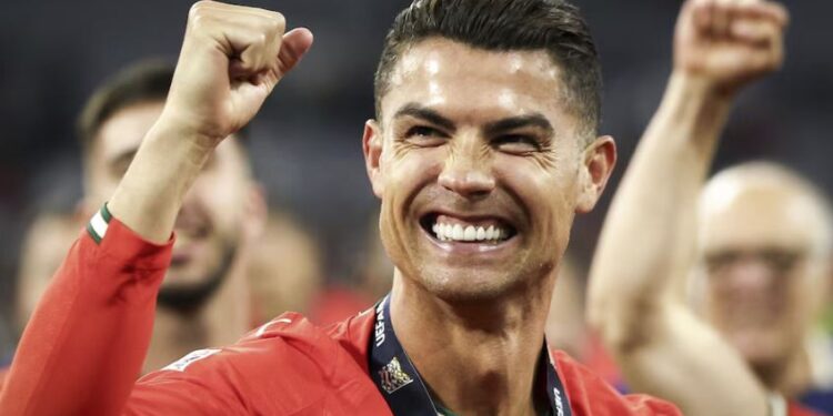 Gianni Infantino envió mensaje a Cristiano Ronaldo por su récord de participar en seis copas del mundo: “Un jugador inspirador”