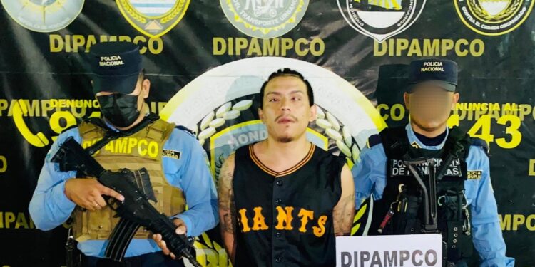 Cae el “Bugy Boy” mientras cobraba extorsión en la Flor del Campo