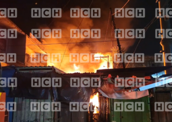 Pavoroso incendio consume en grandes proporciones el mercado Galindo en Comayagüela