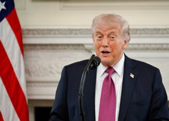 Trump dice que espera hoy mismo una respuesta de Irán a la última propuesta de paz de EE.UU