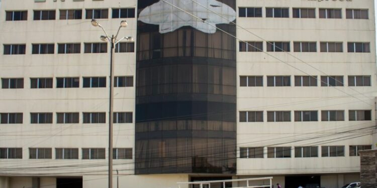 ENEE detalla colocación de bonos como parte del plan de rescate financiero para reducir la deuda con generadores privados