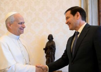 Marco Rubio viaja a Roma para reconducir la relación con el papa León XIV y Giorgia Meloni