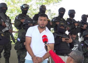 Julián Galo exReal de Minas fue detenido por la Policía y él aclara: “Soy futbolista; no pertenezco a ninguna pandilla”