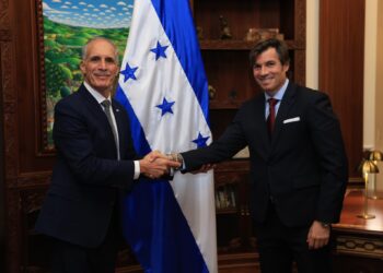 Honduras amplía conexión directa con España con nueva frecuencia aérea de Iberojet, anuncia presidente Asfura