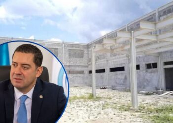 Para los hospitales no existía una fuente de financiamiento prevista; solo había “posibles préstamos”, confirma ministro