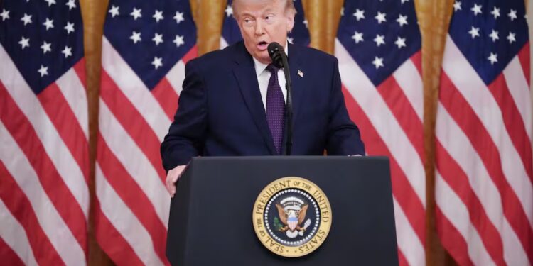 Trump asegura que Irán “se muere por llegar a un acuerdo” con Estados Unidos
